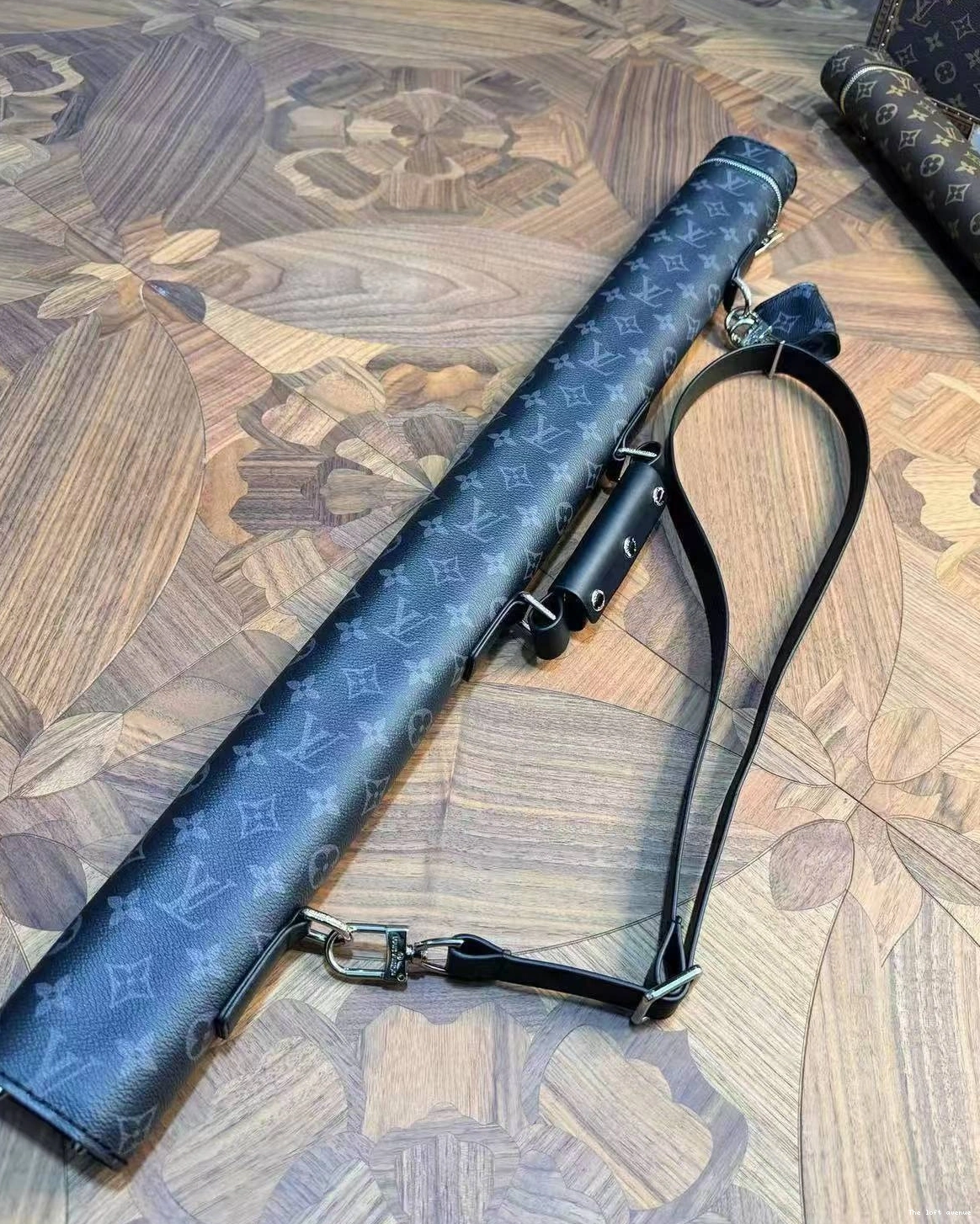 CUE BILLIARD LV COVER STICK 0810